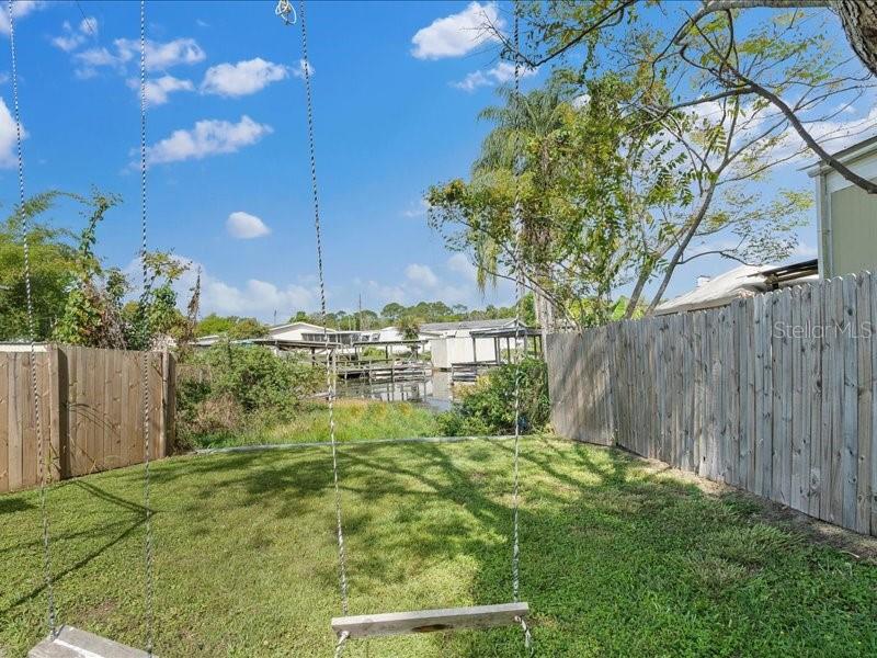 Woodland Dr, Astatula, FL 34705