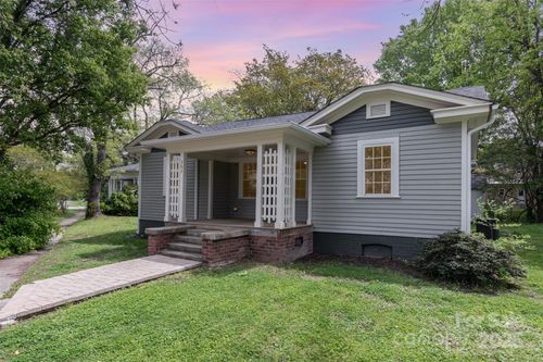 303 S Iredell Ave, Spencer, NC, 28159-2201 | Card Image