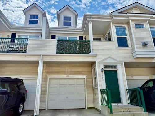102 Prestwick Gdns Se, Calgary, AB, T2Z3V4 | Card Image