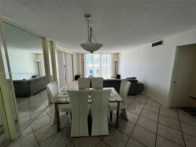 1034 - 6039 Collins Ave, Condo with 2 bedrooms, 2 bathrooms and null parking in Miami Beach FL | Image 2