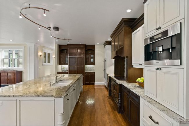 Kitchen | Image 13