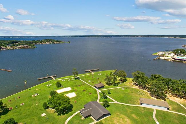 Just minutes to Lake Conroe | Image 17