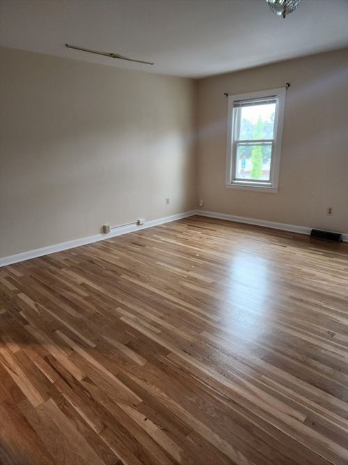 2r-104 N Main St, Mansfield, MA, 02048-2379 | Card Image