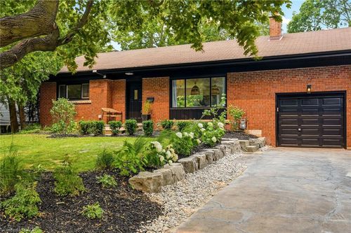271 Linden Ave, Burlington, ON, L7L2P4 | Card Image