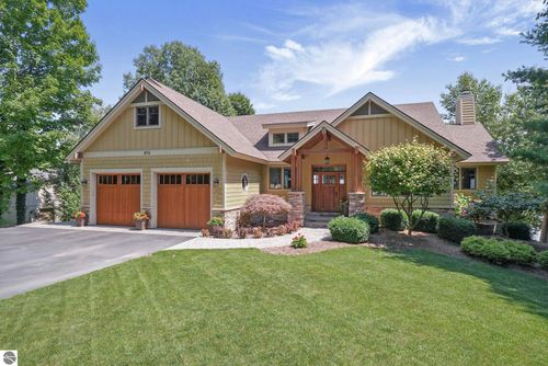 875 S Nanagosa Trl, Suttons Bay, MI, 49682-9553 | Card Image