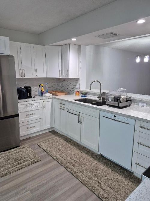 102-9717 Sills Dr E, Boynton Beach, FL, 33437-3392 | Card Image