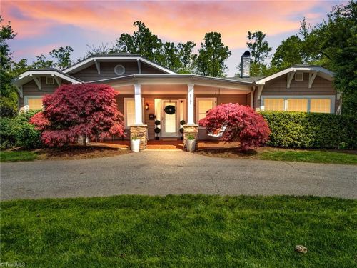 712 W Farriss Ave, High Point, NC, 27262-2910 | Card Image