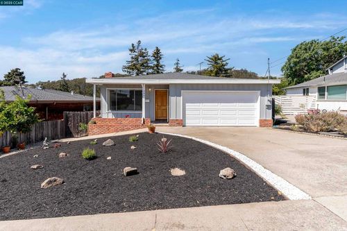 5905 Bernhard Ave, Richmond, CA, 94805-1138 | Card Image