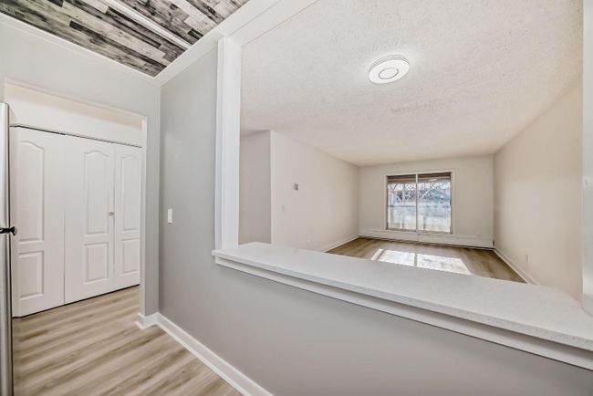 305 - 1712 38 Street Se, Home with 2 bedrooms, 1 bathrooms and 1 parking in Calgary AB | Image 7