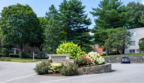 d-30 Jacqueline Rd, Waltham, MA, 02452-4912 | Card Image