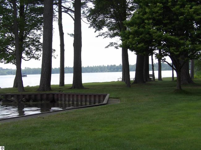 19 - 144 N Shore Dr W, House other with 2 bedrooms, 2 bathrooms and null parking in Cadillac MI | Image 26