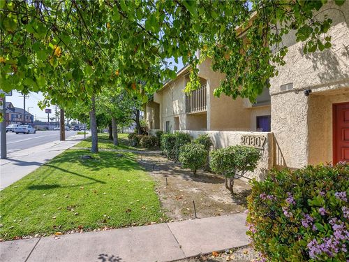 apt-5-20807 Roscoe Blvd, Winnetka, CA, 91306-2055 | Card Image