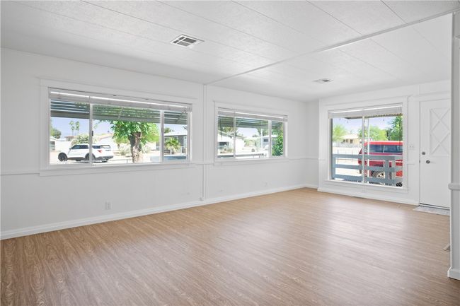 Living Room | Image 12