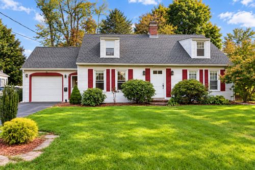 12 Gates Rd, Shrewsbury, MA, 01545-2329 | Card Image