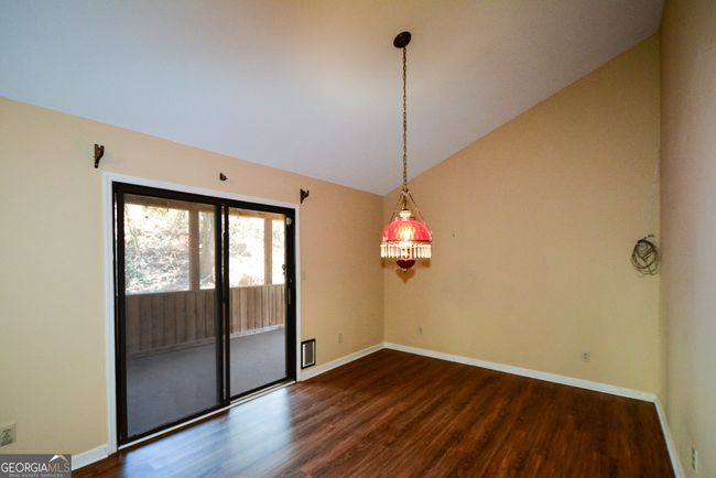 154 Waverly Dr, Condo with 3 bedrooms, 2 bathrooms and null parking in Alpharetta GA | Image 11