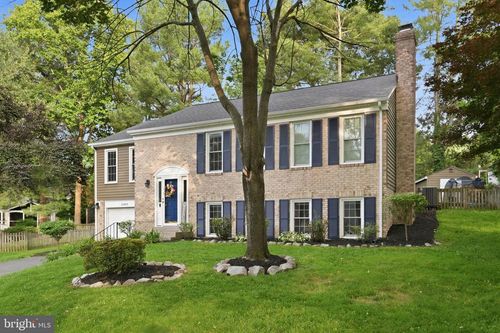 10903 Middlegate Dr, FAIRFAX, VA, 22032-3016 | Card Image