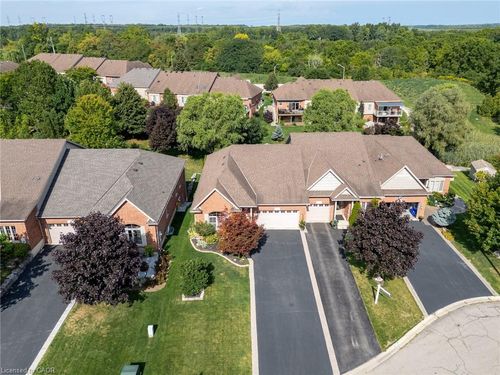 13 Iron Bridge Crt, Caledonia, ON, N3W0A4 | Card Image