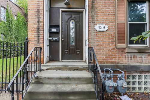 429 1st St, Troy, NY, 12180-5531 | Card Image