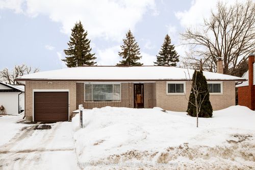 19 Steel Street, Barrie, ON, L4M2E6 | Card Image