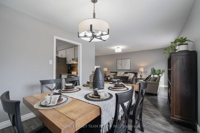 125 Guthrie Cres, House other with 3 bedrooms, 2 bathrooms and 4 parking in Whitby ON | Image 20