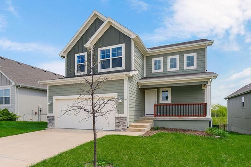 3813 Mary Belle Ln, Kansas City, MO, 64131 | Card Image