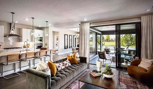 3214 Woody Way, Hollister, CA, 95023-9593 | Card Image