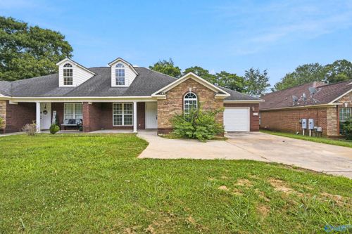127 Aurora Dr, Huntsville, AL, 35811-4102 | Card Image