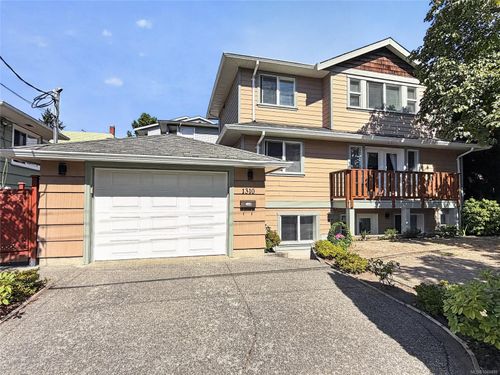1310 Basil Ave, Victoria, BC, V8T2G3 | Card Image