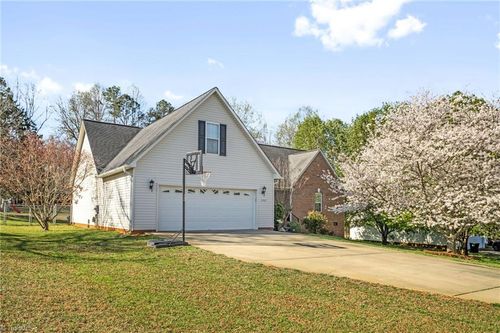 2287 Loflin Farlow Ln, Sophia, NC, 27350-8631 | Card Image