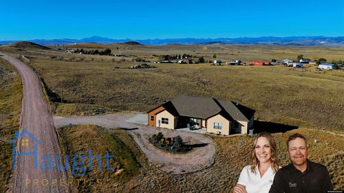 213 Dove Loop, Douglas, WY, 82633-9569 | Card Image