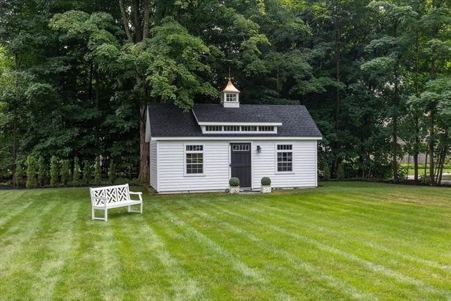 1040 Main St, House other with 3 bedrooms, 3 bathrooms and 6 parking in Hingham MA | Image 32
