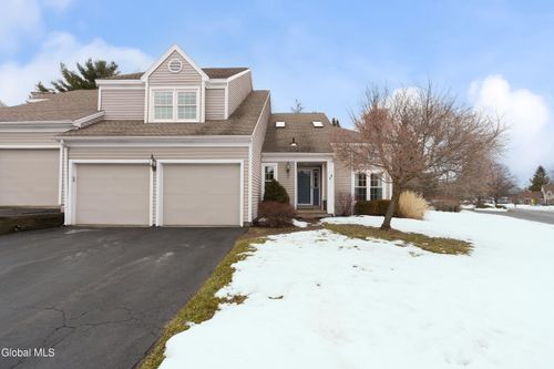 1 Ridgefield Dr, Voorheesville, NY, 12186-9798 | Card Image