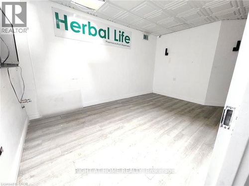 9-1447 Upper Ottawa St, Hamilton, ON, L8W3J6 | Card Image