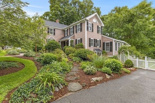25 Irving Pl, Holliston, MA, 01746-2128 | Card Image