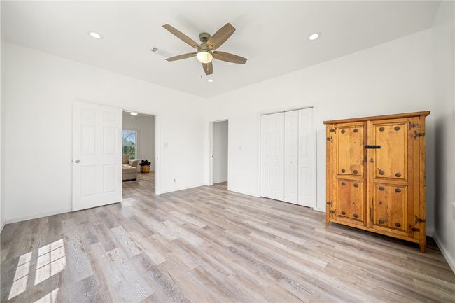598 Business Highway 77, Home with 3 bedrooms, 2 bathrooms and null parking in Bishop TX | Image 15