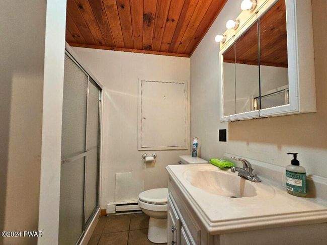 10-bathroom | Image 14