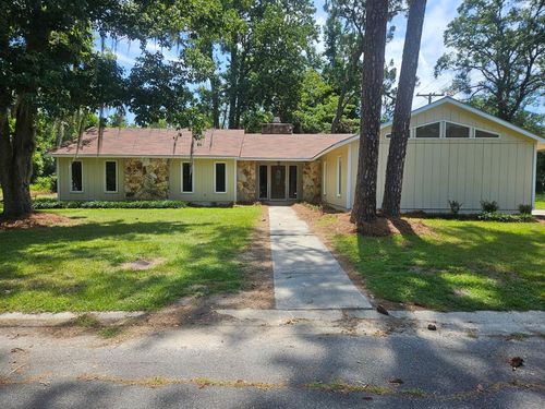 1310 Woodland Way, Nashville, GA, 31639-2705 | Card Image