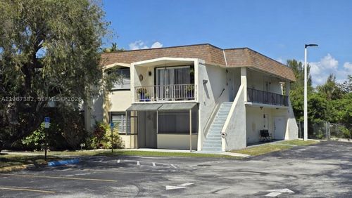 b104-7829 Miller Dr, Miami, FL, 33155-4301 | Card Image