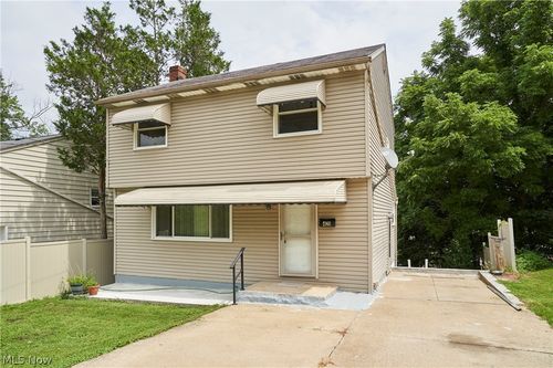 421 Malacca Street, Akron, OH, 44305 | Card Image