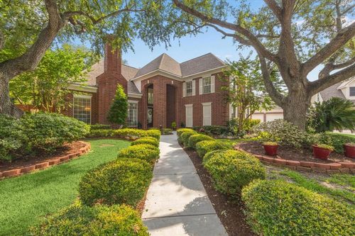 311 Pineview Cir, El Lago, TX, 77586-5841 | Card Image