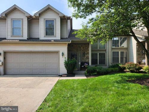 7 Creekview Dr, MIDDLETOWN, PA, 17057-1660 | Card Image