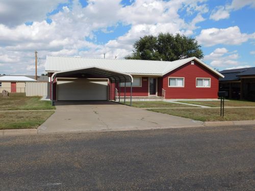1824 W Avenue B, Muleshoe, TX, 79347-2826 | Card Image