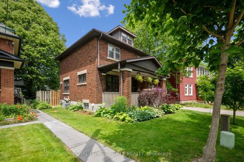 180 David St, Kitchener, ON, N2G1Y5 | Card Image