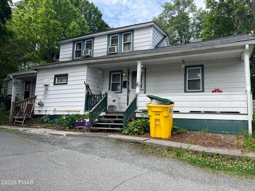 246 Vine St, Honesdale, PA, 18431-1637 | Card Image