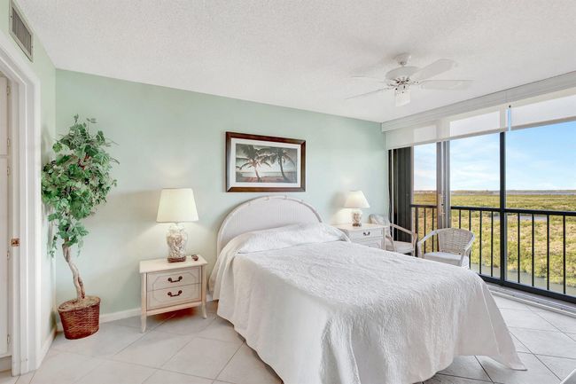 APT-804 - 5059 N Highway A1a, Condo with 2 bedrooms, 2 bathrooms and null parking in Hutchinson Island FL | Image 20