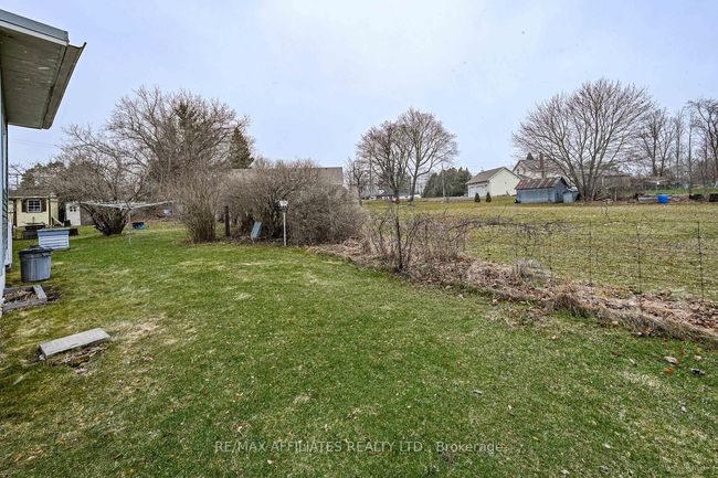 4 Otterdale Cres, House other with 2 bedrooms, 1 bathrooms and 2 parking in Smiths Falls ON | Image 35