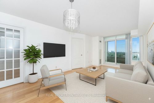 1109-17 Barberry Pl, North York, ON, M2K3E2 | Card Image