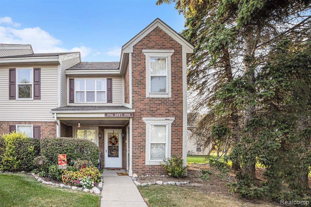 Melville Dr, Rochester Hills, MI 48307