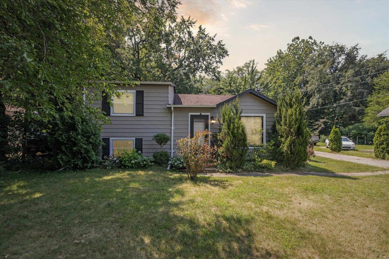 Western Ave, Benton Harbor, MI 49022