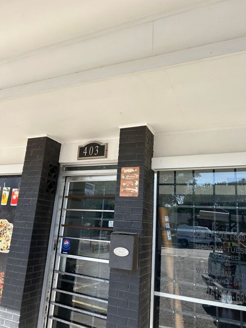 403 S Hydraulic St, Wichita, KS, 67211-1911 | Card Image